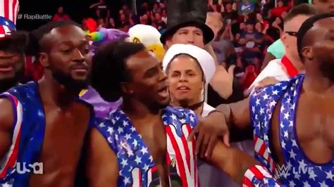 xavier woods and paige leaked video|Paige, Xavier Woods Will Not Face Action from WWE over。